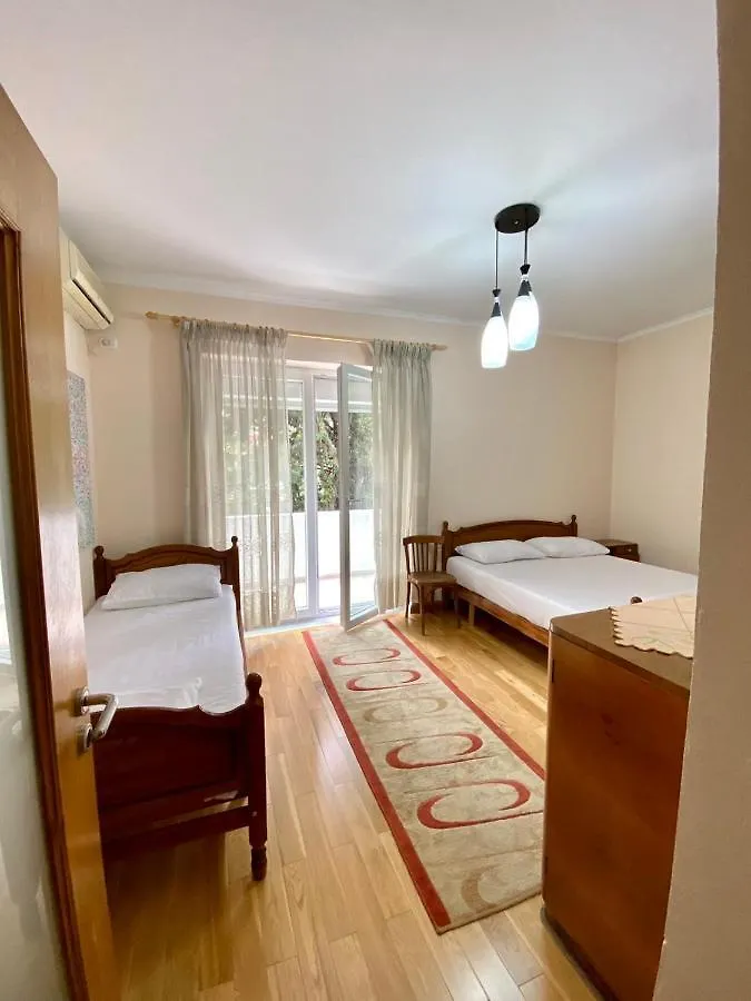 Apartment Your Tidy & Affordable Base In Tirane!